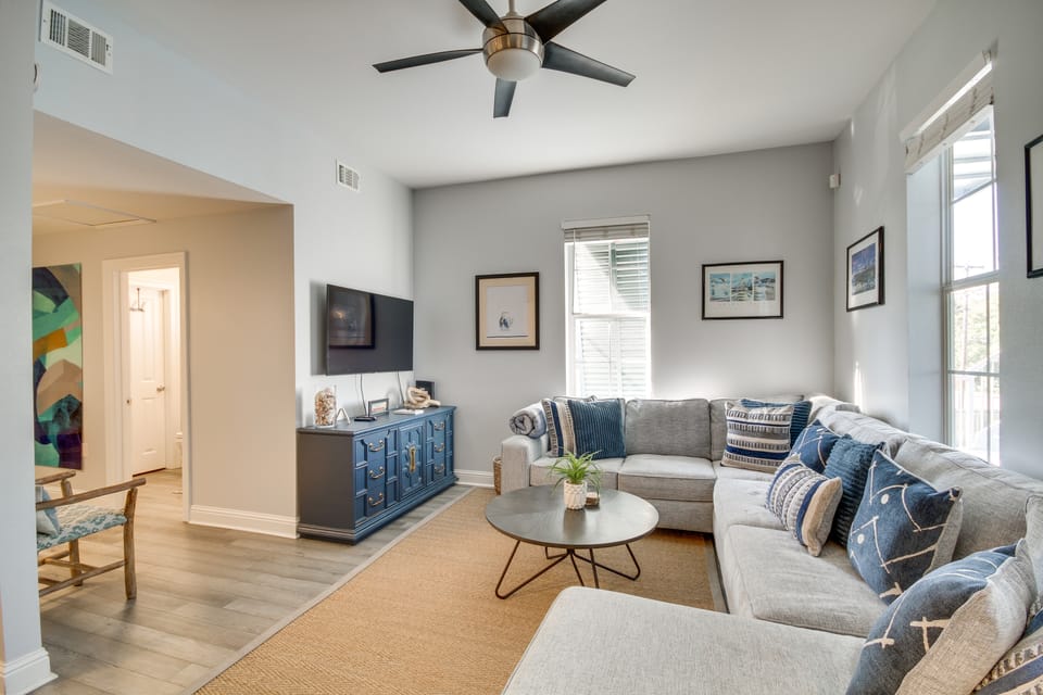 'Cloud 9 on the Gulf', 1 Mi to Beach: Pet Friendly Apartment in Bay Saint Louis