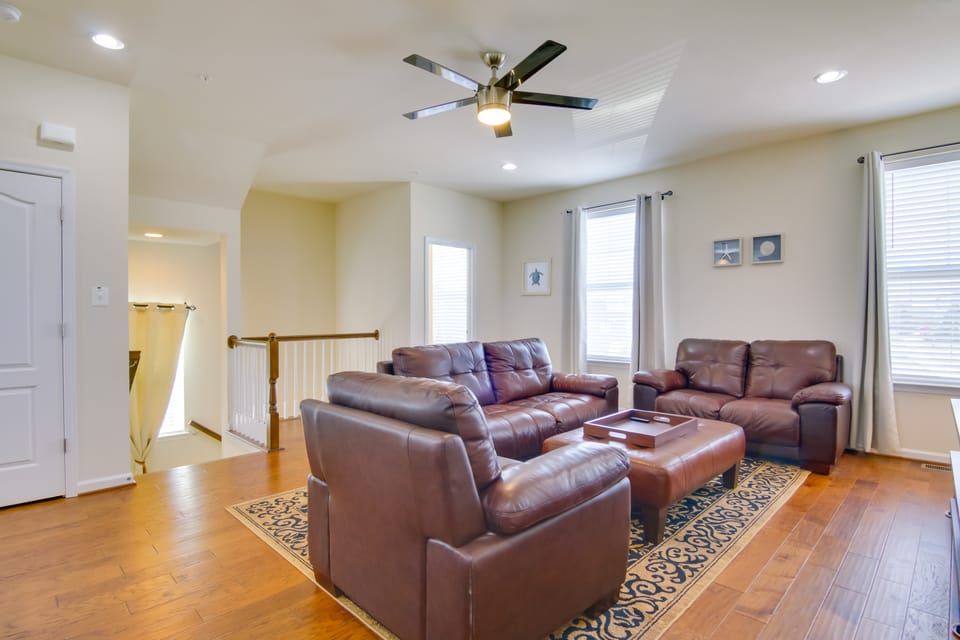 Bay Views! Luxury Family Retreat in Ocean City Apartment in Worcester County
