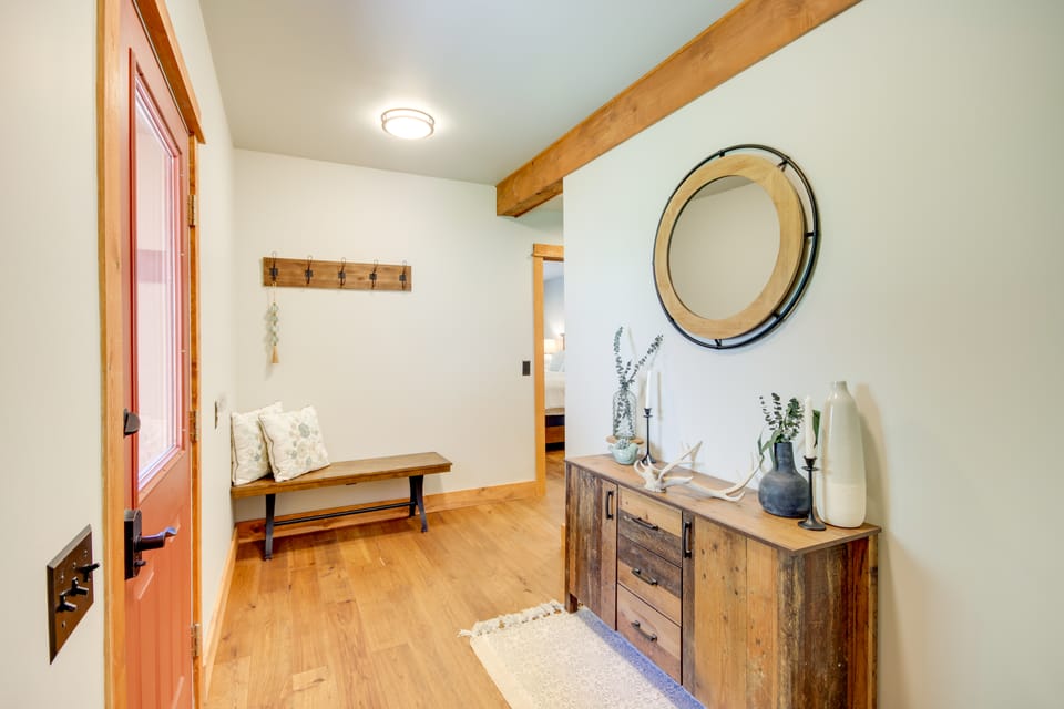 Secluded Livingston Retreat w/ Deck + Fire Pit! House in Pray