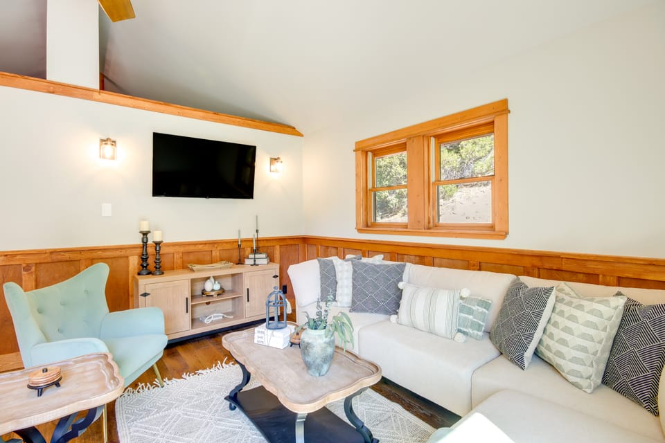 Secluded Livingston Retreat w/ Deck + Fire Pit! House in Pray