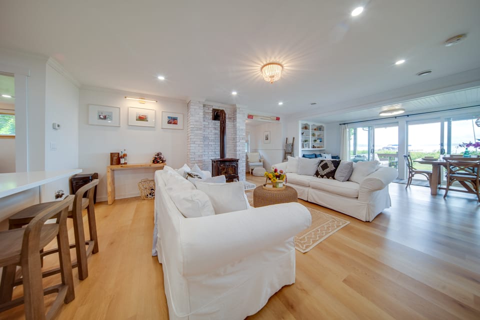 Chautauqua Lakefront NY Cottage Getaway Cottage in North Harmony