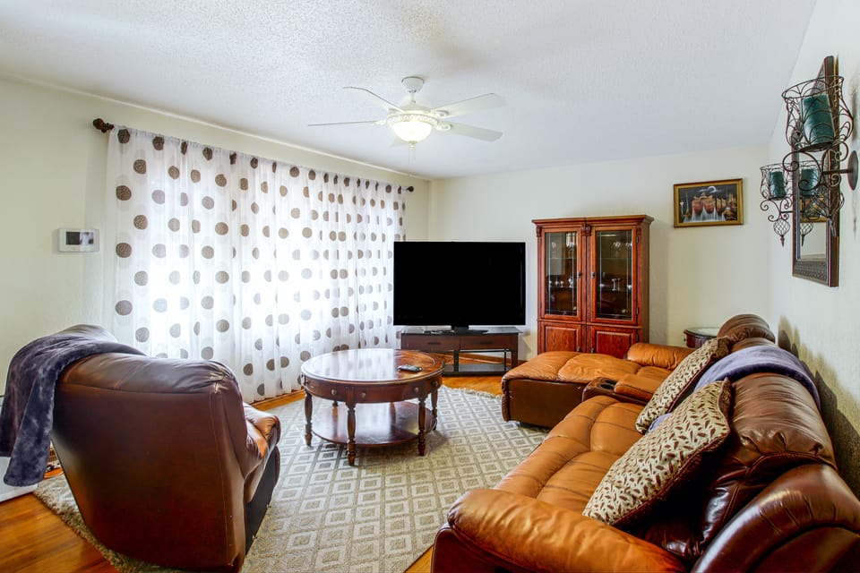 Family-Friendly Waterloo Abode w/ Deck! House in Waterloo
