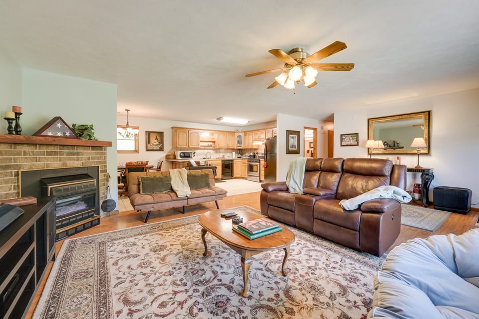 Game Room & Deck: Serene Ava Countryside Home House in Ozark Mountains