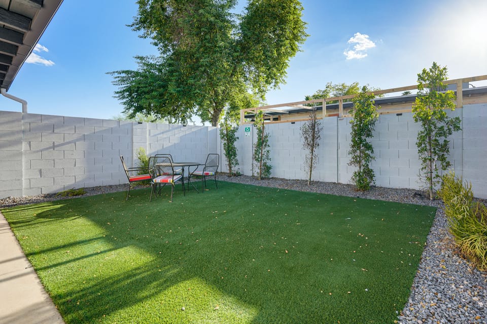 ASU Base! ~ 4 Mi to Old Town Scottsdale! House in Tempe