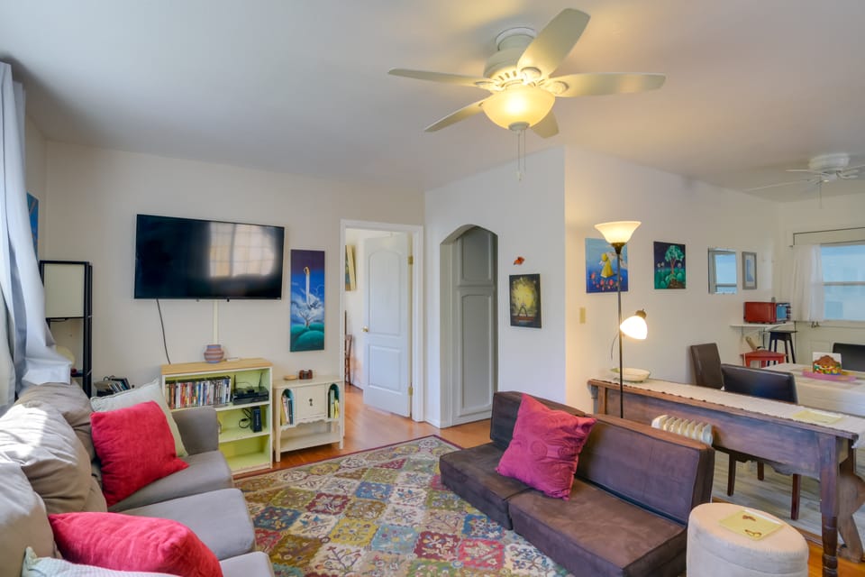 Fenced Yard & Grill: Orville Cottage Near Trails! Cottage in Oroville