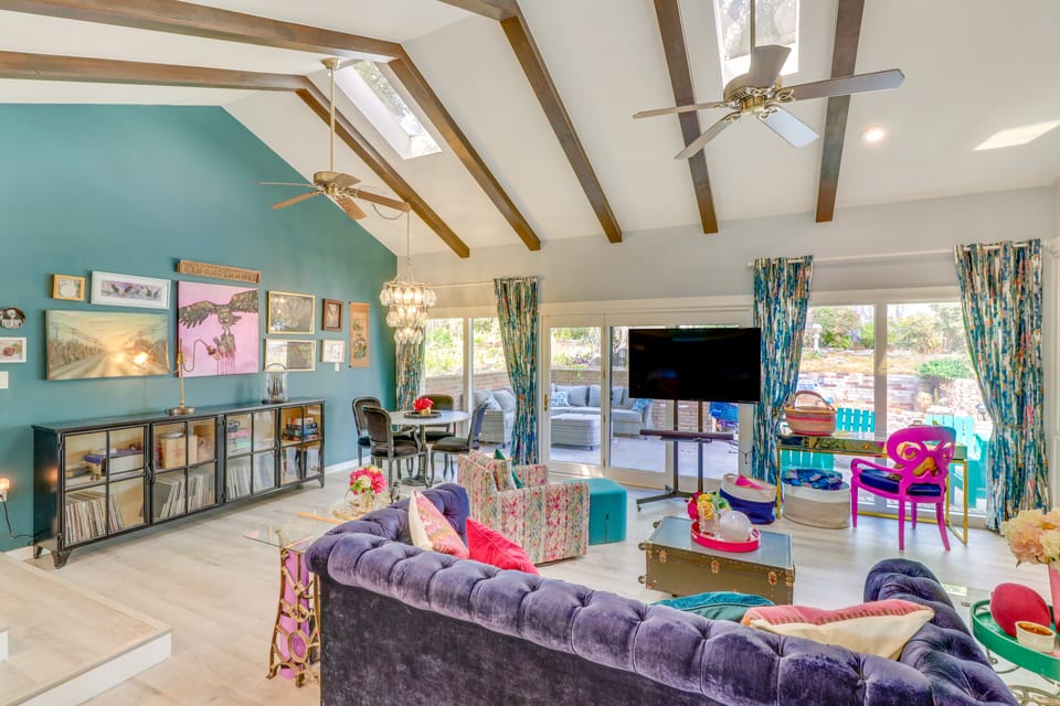 Colorful Austin Home w/ Covered Patio & Gas Grill! House in Austin