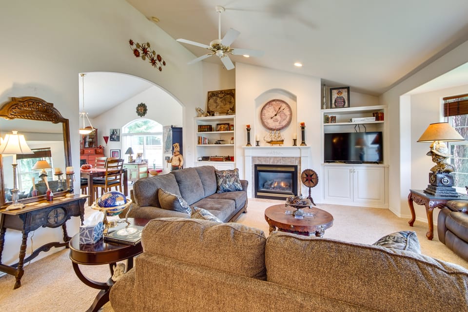 6 Mi to Dtwn Yakima: Central Washington Home House in Yakima
