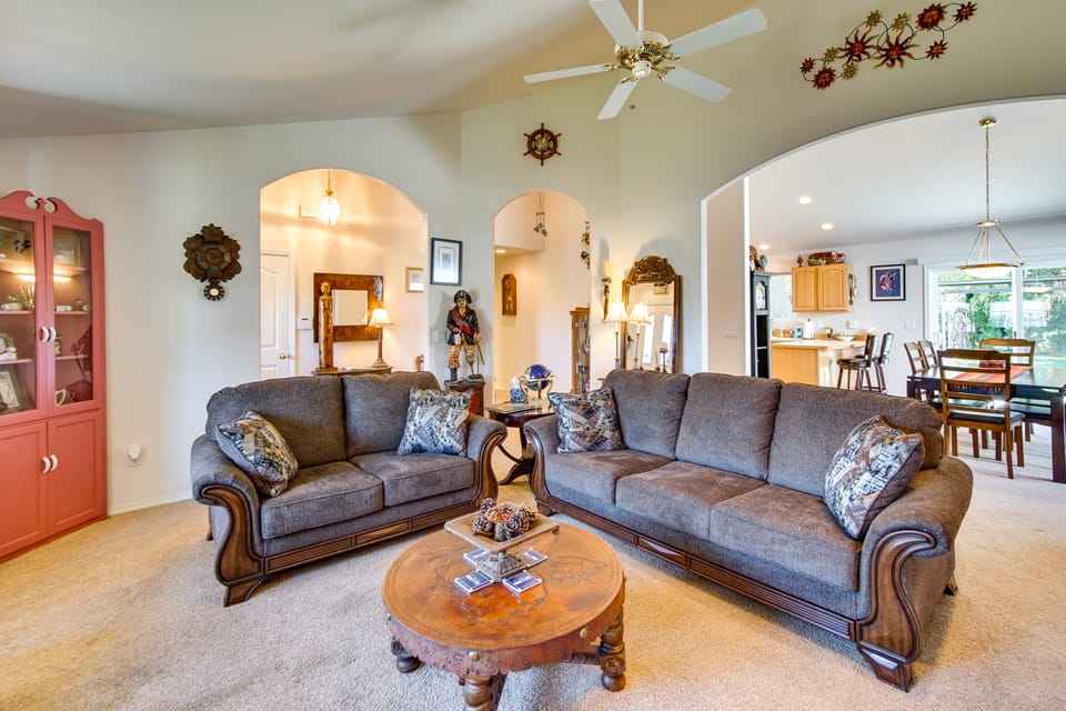 6 Mi to Dtwn Yakima: Central Washington Home House in Yakima