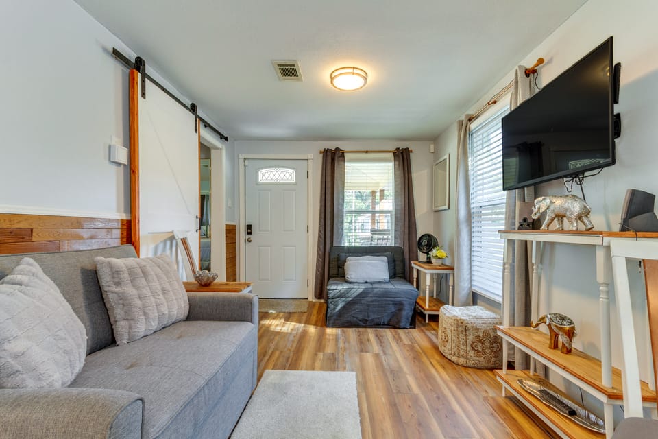 Pet-Friendly Pensacola Home w/ Patio & Yard! House in Pensacola