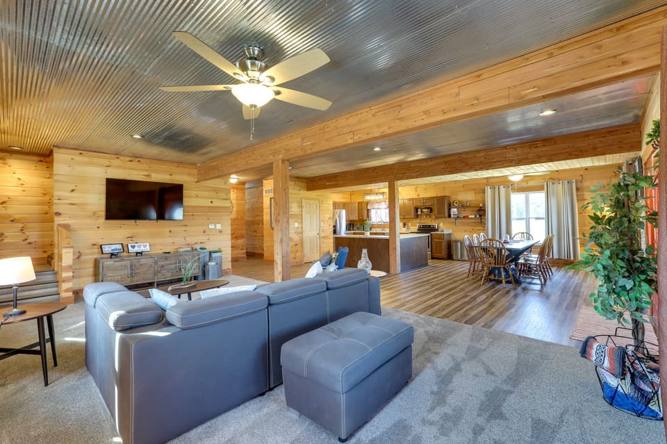 Spacious Franklin County Retreat on 80 Acres! House in Ozark Mountains