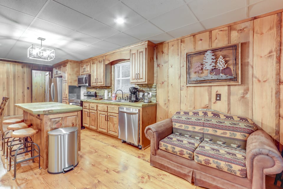 Wooded Blue Ridge Cabin: 2 Decks, Fire Pit! House in Georgia