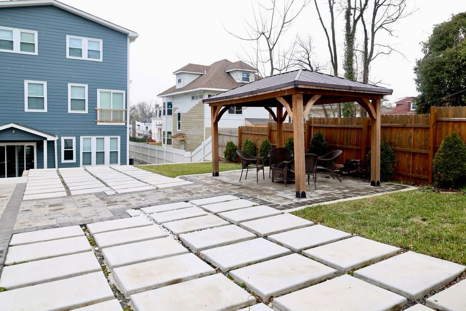 5 Mi to Inner Harbor: Expansive Family Getaway House in Baltimore