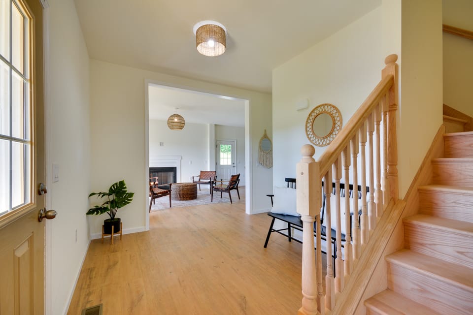 Timeless Hillsville Farmhouse: Blue Ridge Parkway! House in Virginia