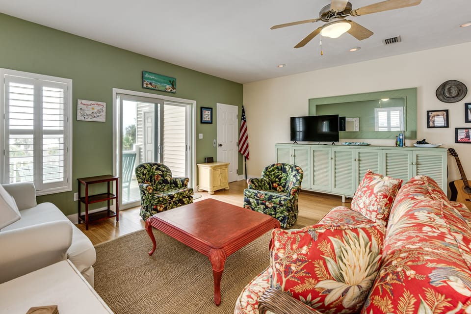 Florida Abode - Private Beach Access & Ocean Views Apartment in Florida
