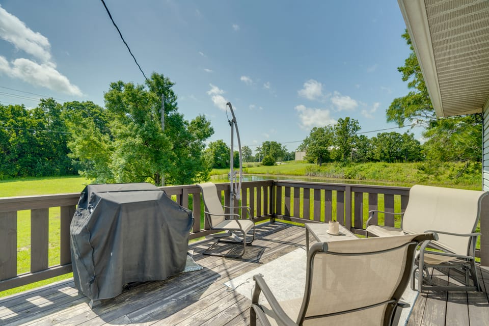 Near Fort Leonard Wood | Perfect for Graduations House in Ozark Mountains
