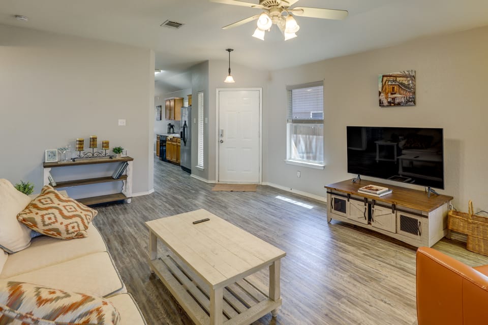 South Austin Home w/ Yard: Pets Welcome! House in Austin