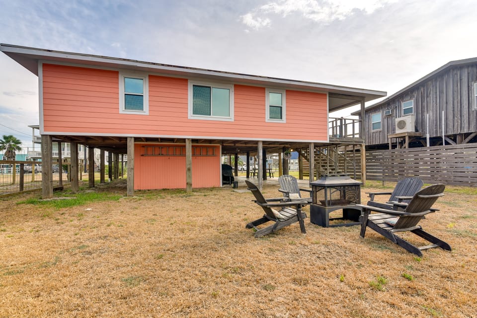 Steps to Surfside Beach: Home w/ Deck + Fire Pit! House in Surfside Beach