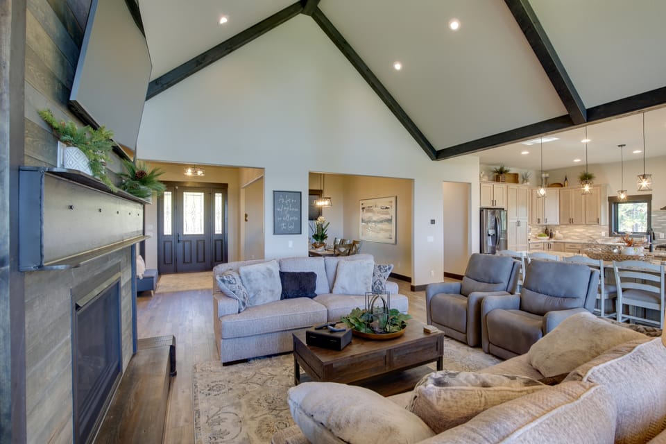South Dakota Retreat w/ Hot Tub, Fire Pit & Grill! House in North Lawrence