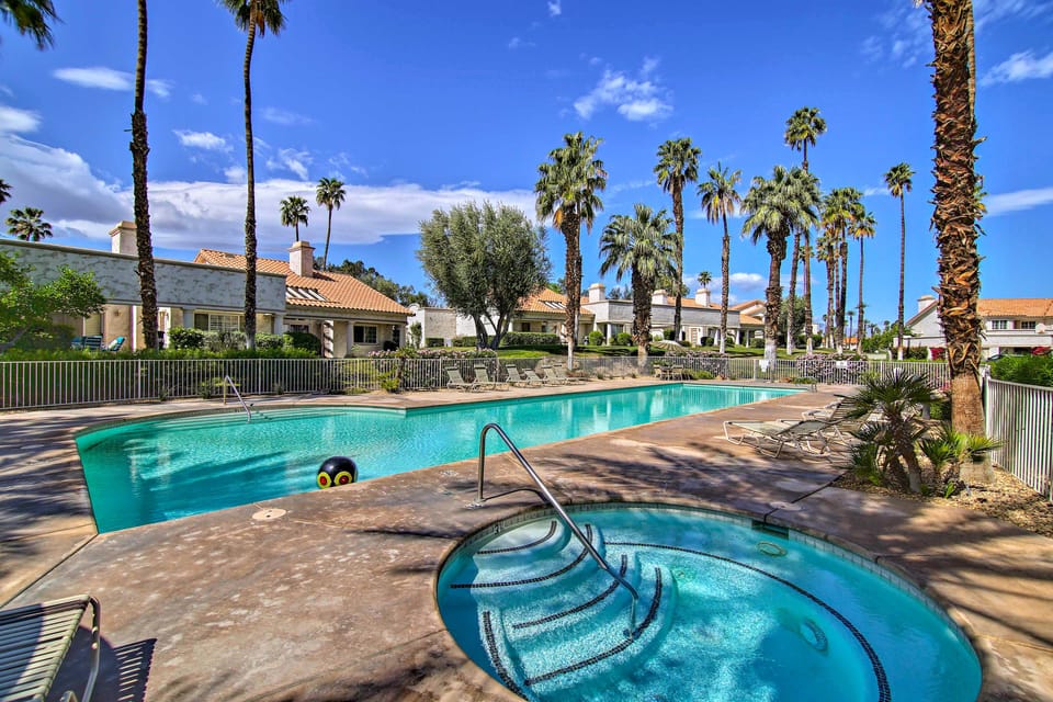 Tennis, Golf & Pools: Lovely Palm Desert Condo! Apartment in Palm Desert