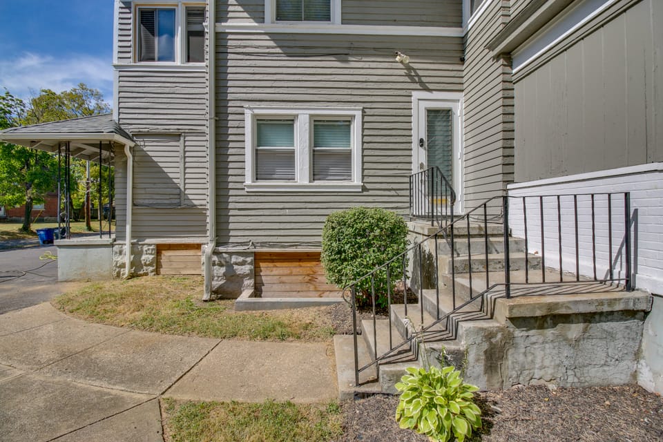 Sunny + Spacious Dayton Condo ~ 1 Mi to Downtown! Apartment in Dayton