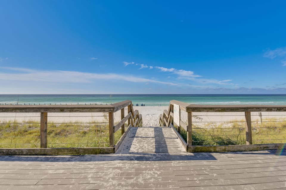 Destin Villa w/ Patio ~ 2 Mi to Miramar Beach! Villa in Miramar Beach