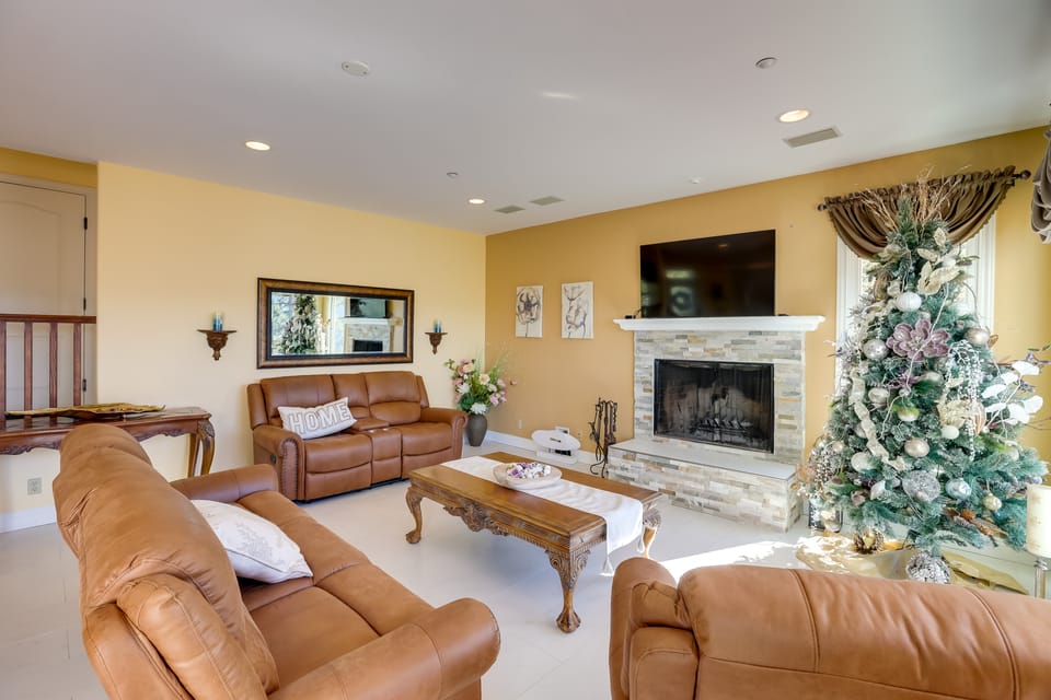 Lake Arrowhead Home w/ 3 Decks & Stunning Views! House in Lake Arrowhead