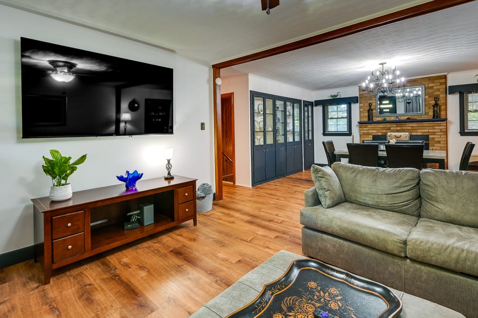 Game Nights, BBQs & Family Fun: Union Grove Escape House in North Carolina