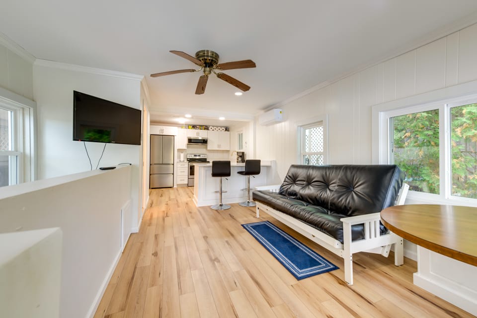Horseshoe Lake Vacation Rental w/ Deck & Kayaks! House in New York