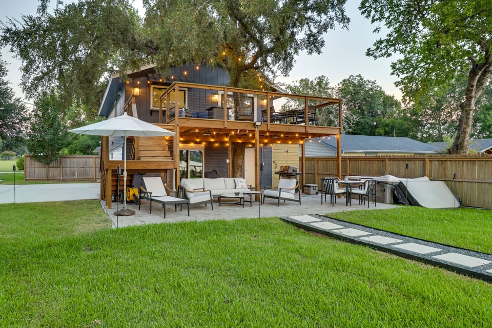 Boat, Fish & Swim: Lake Conroe Home w/ Hot Tub! House in Lake Conroe
