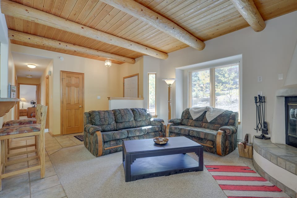 Secluded Amalia Retreat w/ Cozy Fireplace & Grill! House in New Mexico