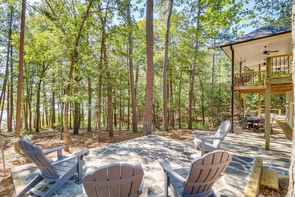 Luxury Lakefront Retreat w/ Deck & Patio! House in Greers Ferry Lake
