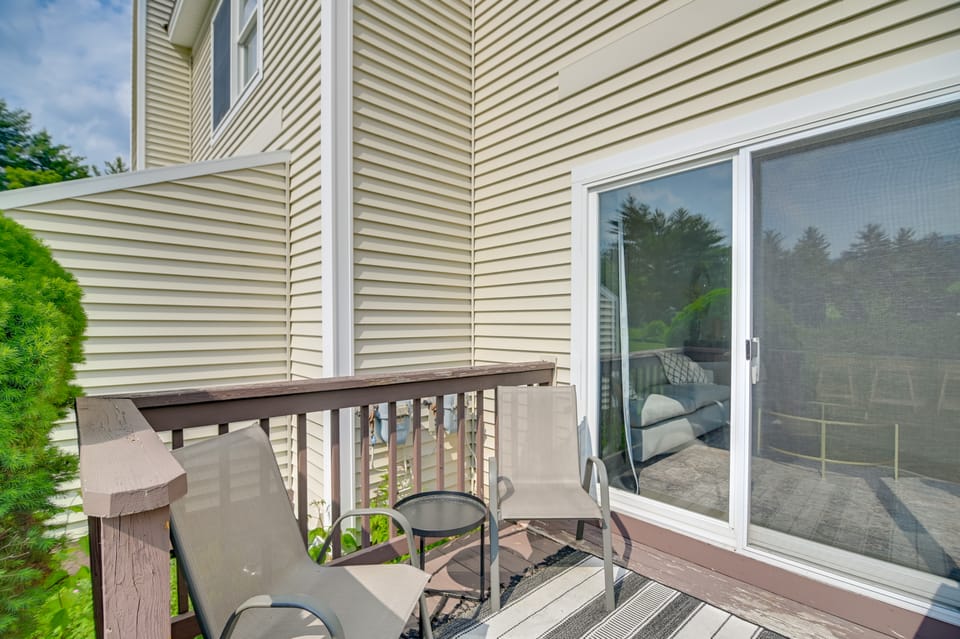 Family-Friendly Gem w/ Heated Pool near Storyland! Apartment in North Conway