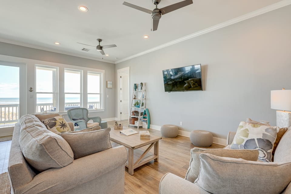 Galveston Home w/ Outdoor Shower: Steps to Beach! House in Hitchcock