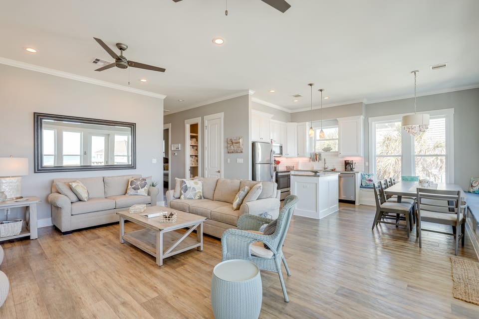 Galveston Home w/ Outdoor Shower: Steps to Beach! House in Hitchcock