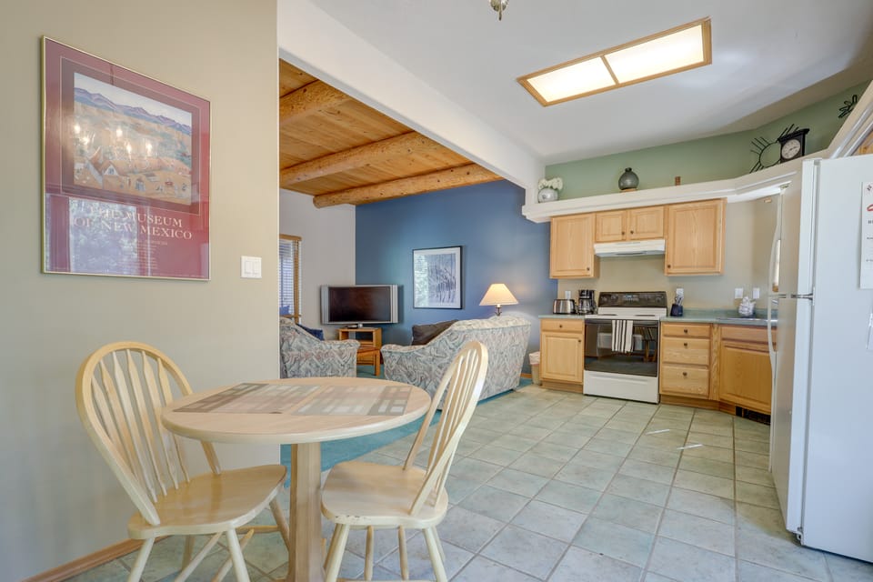 Pet-Friendly Mountain Cabin in Taos County! House in New Mexico