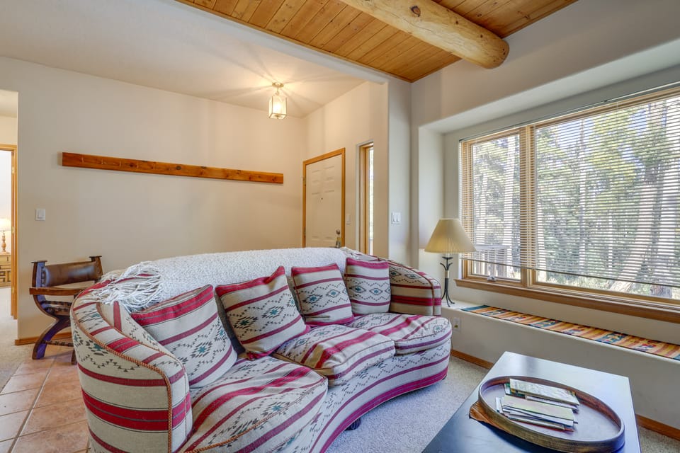 Cozy Amalia Cabin ~ 3 Mi to Endless Blue Resort House in New Mexico