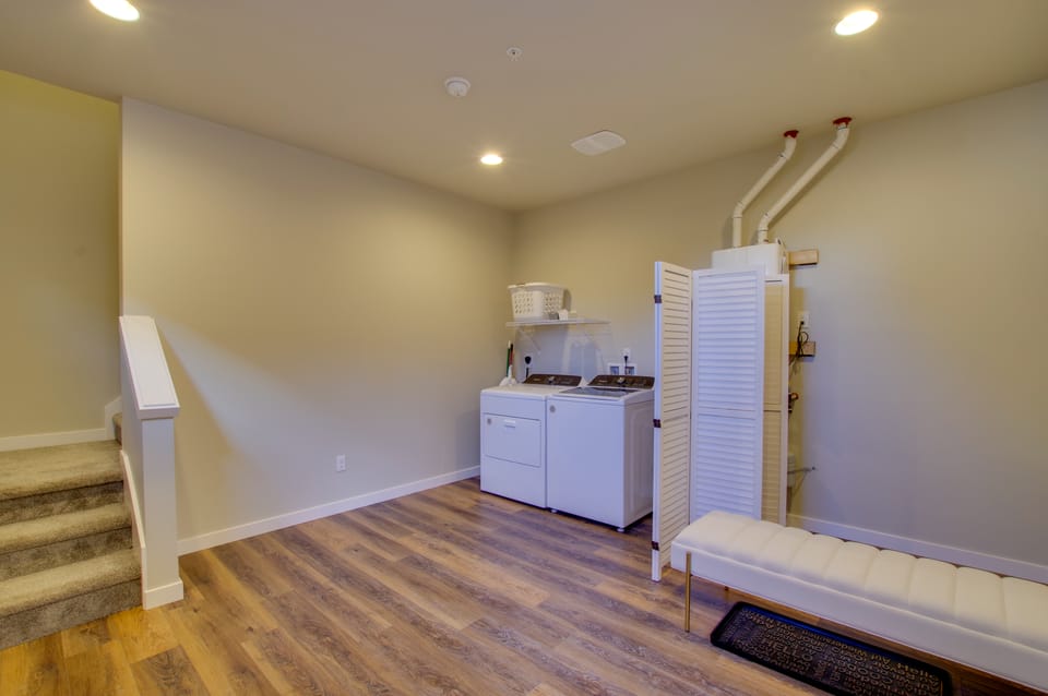 Monroe Apartment Near Evergreen State Fairgrounds! Apartment in Washington
