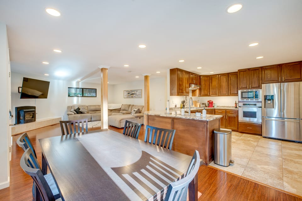 Pollock Pines Cabin: Game Room w/ A/C & Heat! House in Pollock Pines