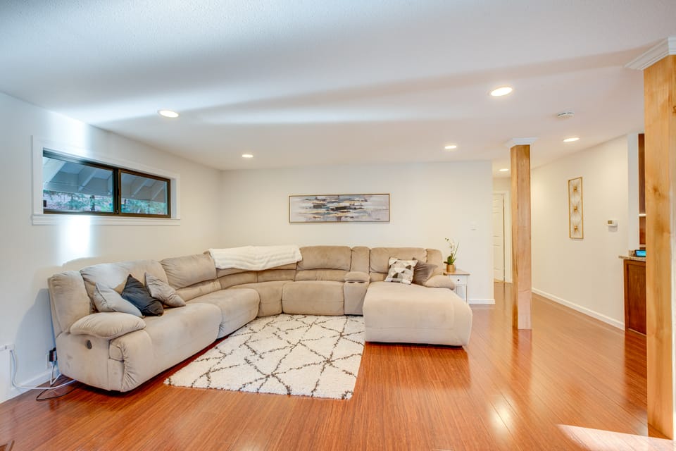 Pollock Pines Cabin: Game Room w/ A/C & Heat! House in Pollock Pines