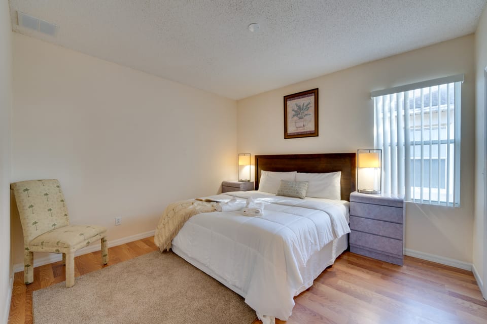 Private Lanai! Gated Davenport Retreat House in Polk County
