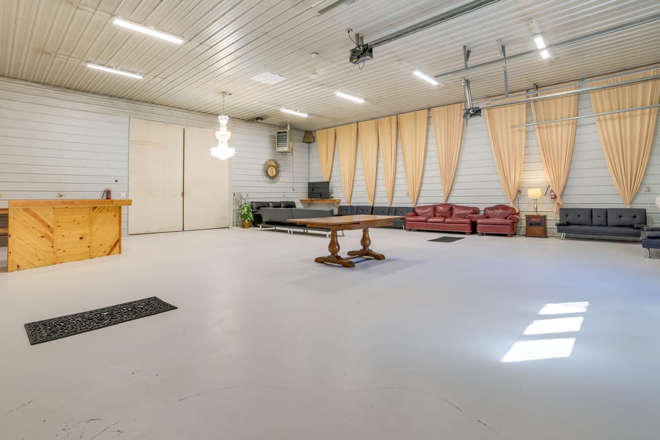Barbeau Studio w/ St Mary’s River Views! Apartment in Michigan