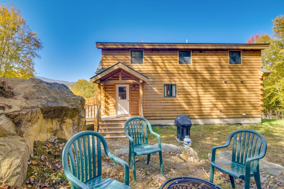 Scenic Franconia Cabin ~ 6 Mi to Cannon Mountain! House in Sugar Hill