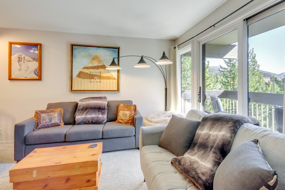 Cozy Condo w/ Balcony - Near Big Sky Resort! Apartment in Big Sky