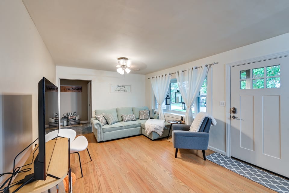 Dry Ridge Rental Home w/ Hot Tub & Game Room! House in Ohio