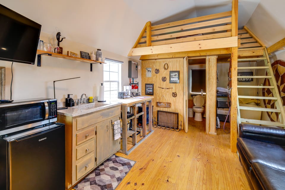 Cozy Higden Studio: Close to Greers Ferry Lake! Apartment in Greers Ferry Lake