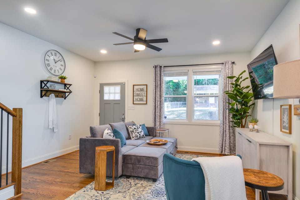 1 Mi to Duke University: Centrally Located Home House in Durham