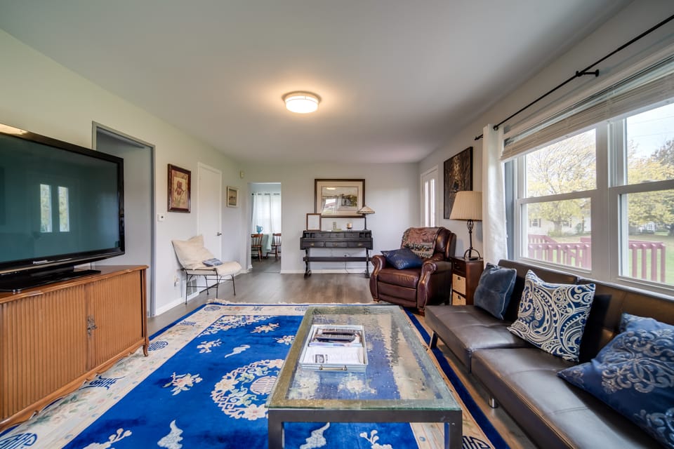 Quaint Ripley Retreat - 5 Mi to Ripley Beach! Cottage in Lake Erie