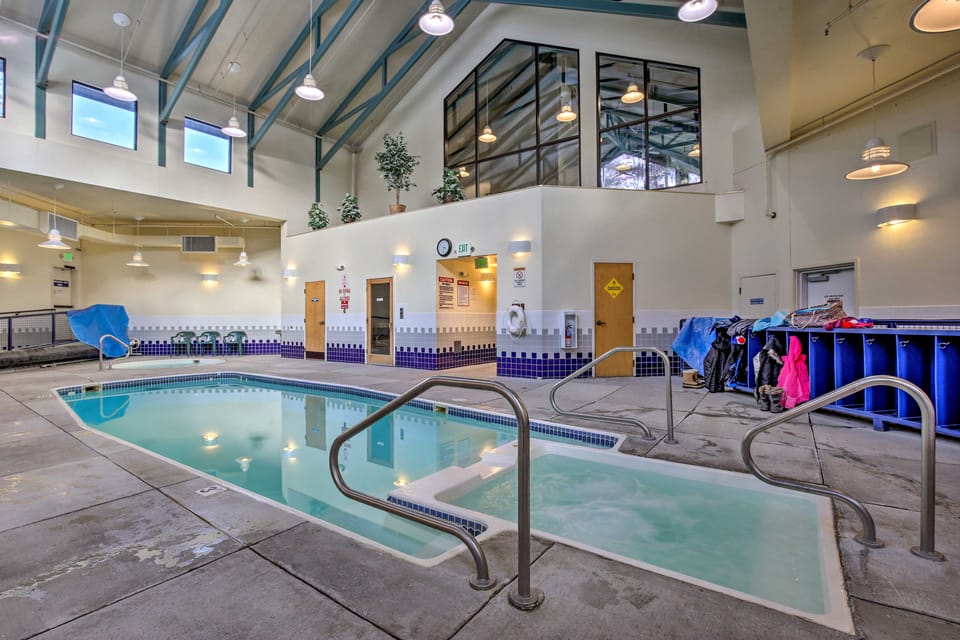 Mtn-View Condo w/ Community Perks in Silverthorne Apartment in Wildernest