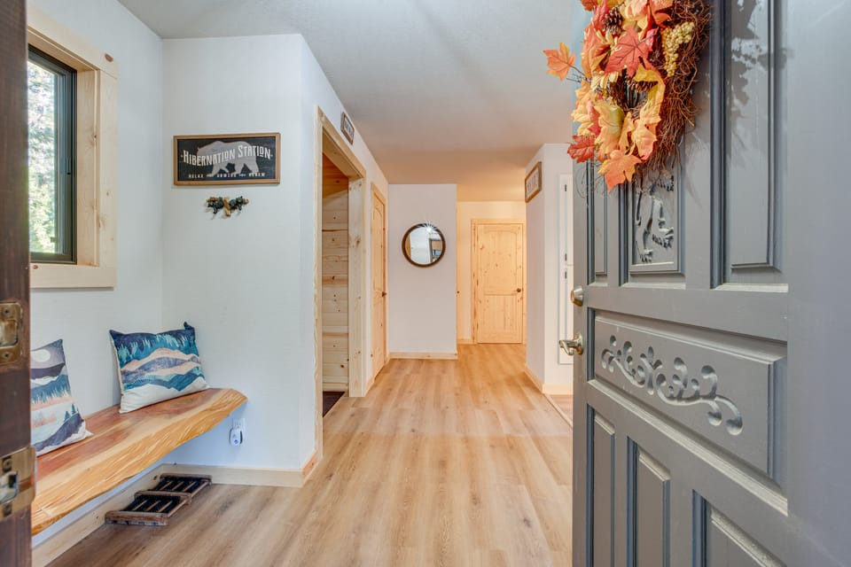 Arnold Cabin Near Calaveras Big Trees State Park! House in Dorrington