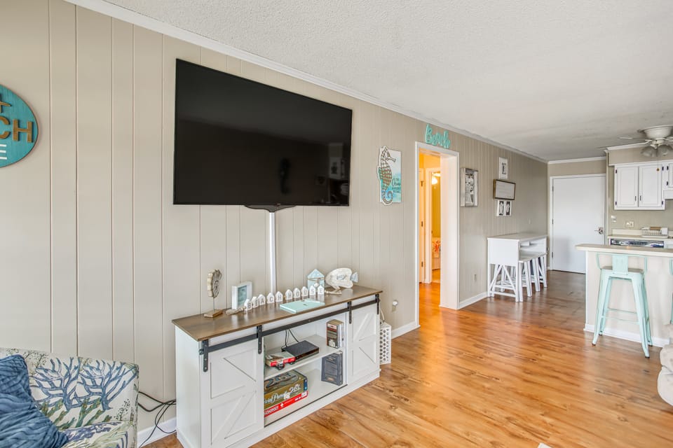 Myrtle Beach Vacation Rental - Walk to the Ocean! Apartment in South Carolina